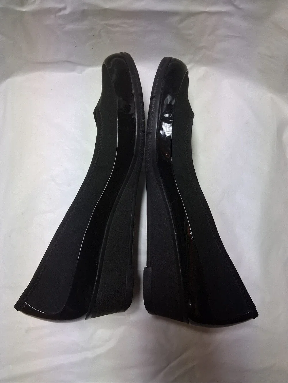 NWOT Liz Claiborne Flex Black Patent and Fabric Wedge Flats Sz 8.5
